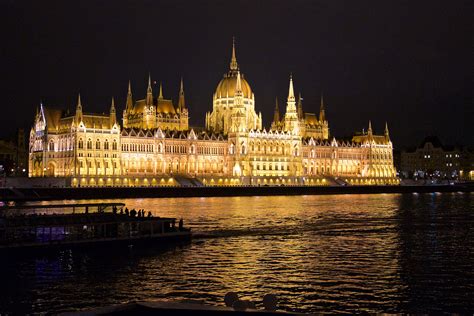 Parliament Building - Budapest, Hungary | Shutterbug