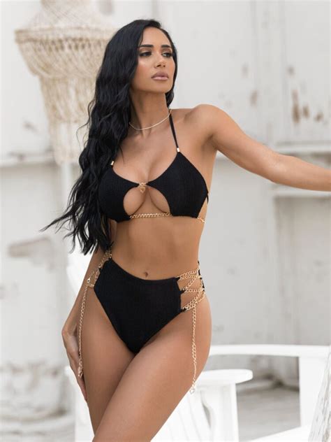 Hot Sexy Gia Lover Bikini Pics