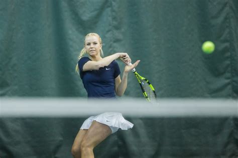 BYU Women S Tennis Begins WCC Play With Win The Daily Universe