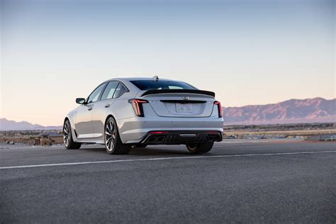 มาชม Cadillac Ct4 V และ Ct5 V 2021