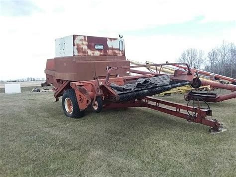 Ih 914 Pull Type Combine Pickup And Chopper Live And Online Auctions
