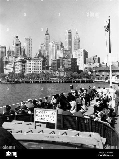 New York 1940s Skyline Black And White Stock Photos And Images Alamy