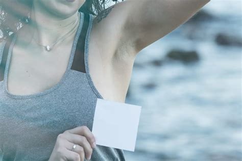 How to remove armpit hair. Want to get rid of your armpit hair quick and easy? Try ...