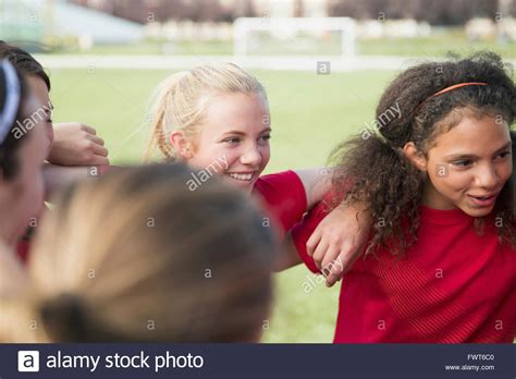 Soccer Team Huddle Hi Res Stock Photography And Images Alamy