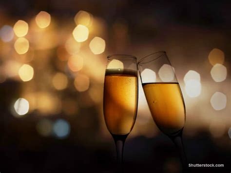 10 Tips For Making A Memorable Toast By Diane Gottsman Celebration Wedding Toasts New Year