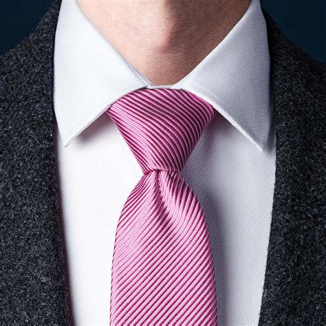 How To Tie A Windsor Knot