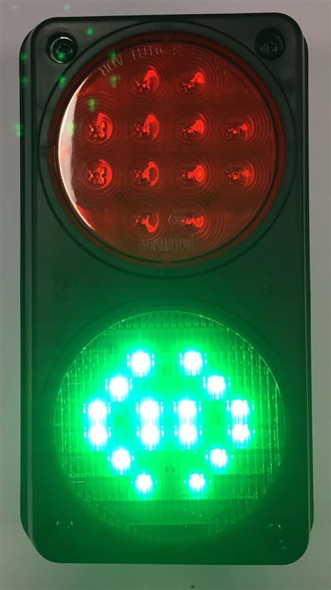 Warehouse Traffic Control Light Red And Green With Remote Control Great For Warehouse Loading