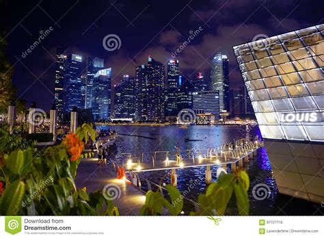 singapur in der ufergegend bis zum nacht redaktionelles foto bild von panorama finanziell