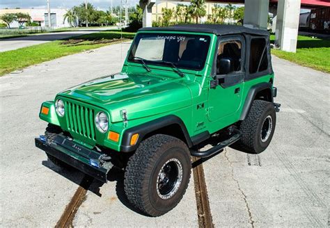 purchase   sale  jeep wrangler electric lime green pearl