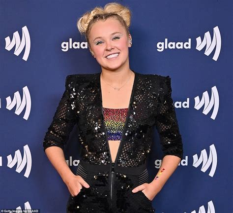 How Jojo Siwa Has Gone From A Bubbly Dance Moms Tween Star To Outspoken