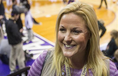 Jennifer Cohen Named Uw Huskies New Athletic Director The Seattle Times