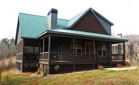 Small 2 Story 3 Bedroom Cabin With Wraparound Porch