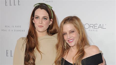 How Lisa Marie Presley Inspired Riley Keough S Daisy Jones The Six Role The List News Digging
