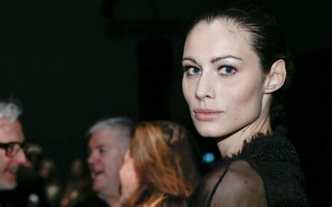 Cronaca di una vacanza all'insegna della tenerezza. Marica Pellegrinelli, divina con estro stilistico - www ...