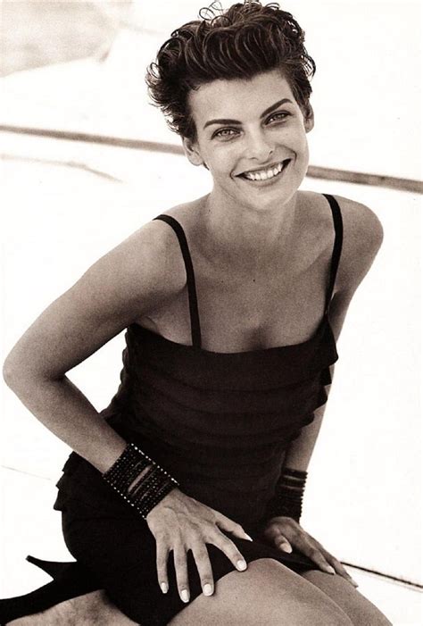 Linda Evangelista Photographed By Peter Lindbergh For Loewe Ss 1990 Ad