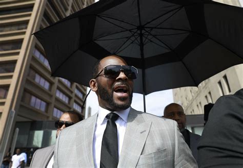 R Kelly Facing Sweeping New Federal Sex Crime Charges
