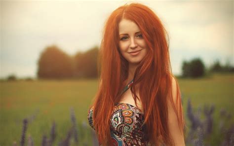 デスクトップ壁紙 日光 女性 赤毛 モデル ポートレート 長い髪 ファッション ヘア 感情 肌 女の子 美しさ スマイル 眼 レディ ブロンド 髪型 肖像