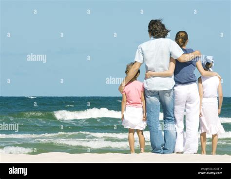 Woman Full Body Facing Away Hi Res Stock Photography And Images Alamy