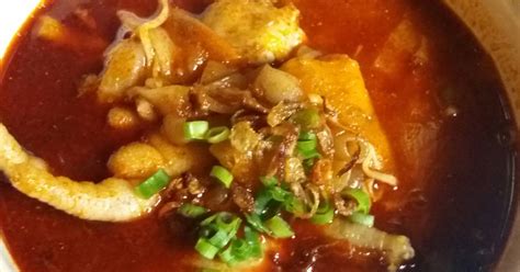Ceker ayam, bawang merah, bawang putih, cabai rawit, cabai keriting merah, bubuk cabai, kencur, kemiri, daun salam. Resep Seblak ceker kuah oleh T Indard Larasati - Cookpad