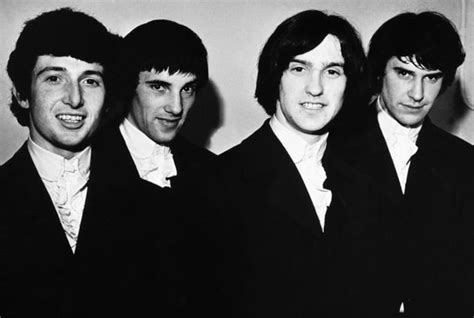 Iconic Band The Kinks Finally End 25 Year Feud And Move Next Door To