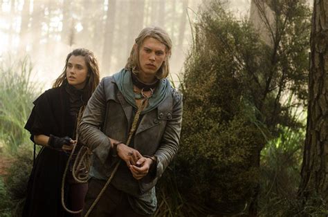 The Shannara Chronicles Amberle Elessedil And Wil Cantantes Cronica