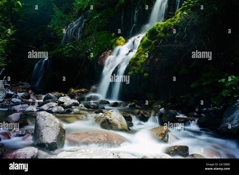 Doryu Water Fall Stock Photo Alamy