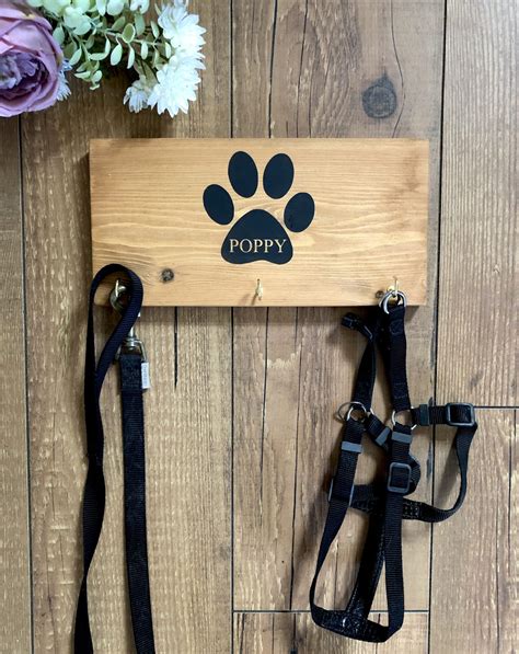 Doggy Lead Hanger Pine 300cm X 200cm £22 The Twisted Knot