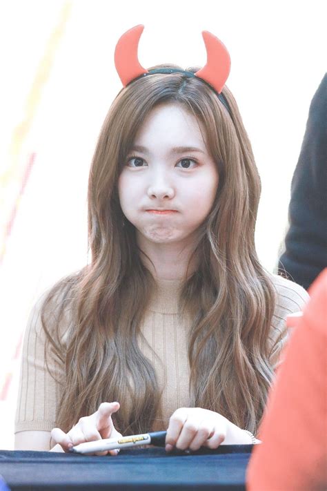 Twice Nayeon Likey Fansign Never Know Why Shes Soo Cute Kpop