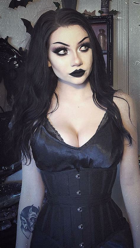 Pin By Spiro Sousanis On Dahliawitch Hot Goth Girls Gothic Outfits