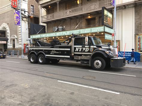 Nypd Traffic Enforcement Heavy Duty Wrecker Police Truck Police Cars