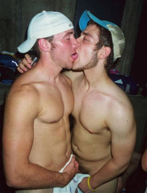 Celebrate Springbreak With Hot Frat Guy Porn Daily Squirt