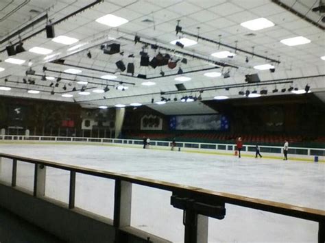Kendall ice arena is offering public sessions to everyone. Redwood Empire Ice Arena (Santa Rosa) - 2020 All You Need ...
