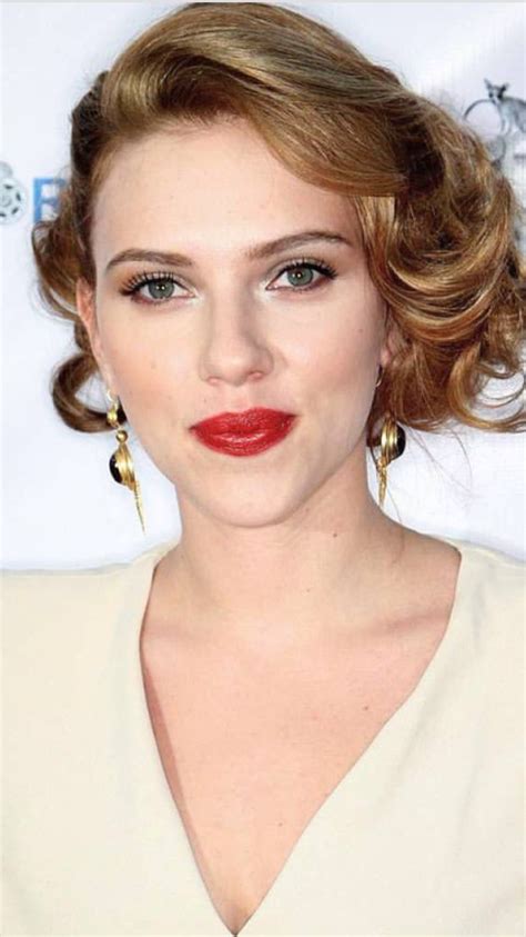 Lip Pictures Scarlet Johansson Red Lips Picture Gallery Scarlett
