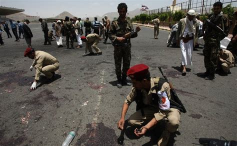 Dozens Killed By Bomb In Yemen Raising Al Qaeda Fears The New York Times