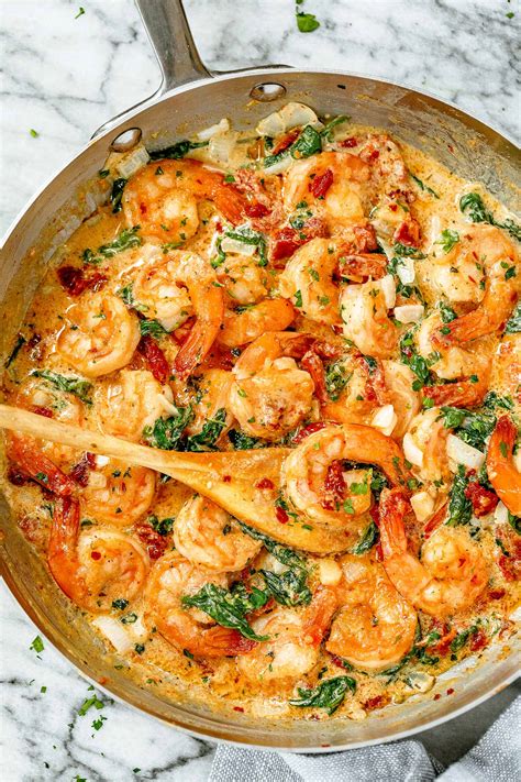 Creamy Garlic Shrimp With Spinach 10 Minute Quick Shrimp Recipe — Eatwell101