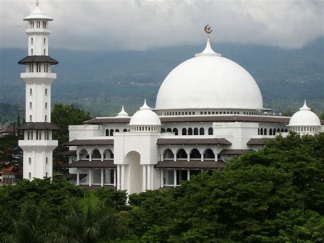 Yuk download 85+ gambar mewarnai anak bertemakan pemandangan, rumah, bunga, hewan, bunga, dll. Gambar Masjid Warna Putih Png - Ryan Gambar