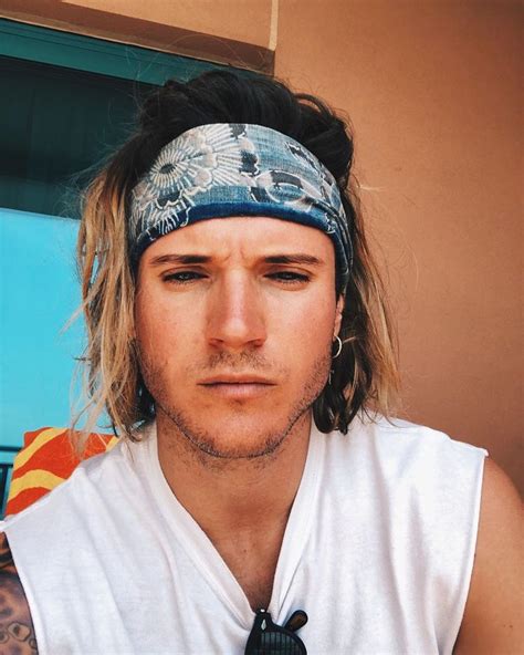 missed the flight home because light was too 👌🏻 dougie poynter mcfly long hair styles men