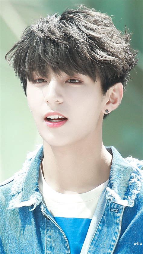 Music, bts, jeon jungkook, jungkook (singer), one person, black background. BTS Jung Kook Cute Wallpapers - Top Free BTS Jung Kook Cute Backgrounds - WallpaperAccess
