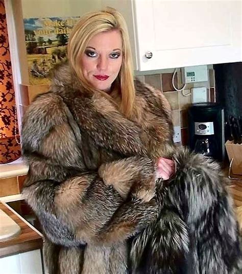pin by jo ford on crystal and cross fox fur coats women fur fashion fashion