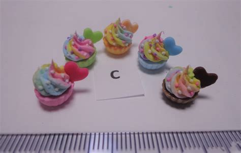 112 Scale A Single Fancy Cupcake Doll House Miniature Food Etsy Uk