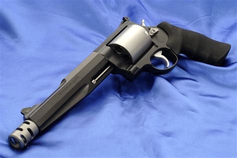 Smith And Wesson Model 500 50 Caliber Magnum Most Powerful Handgun In