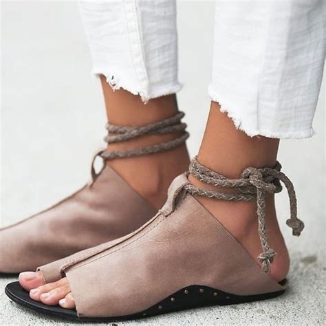 Women Sandals Summer Fashion Ankle Strap Flat Sandals 2018 Ladies Shoes