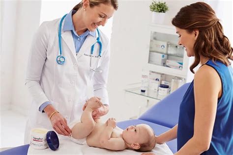 5 Signs To Call A Doctor For Diaper Rash Aquaphor® Baby