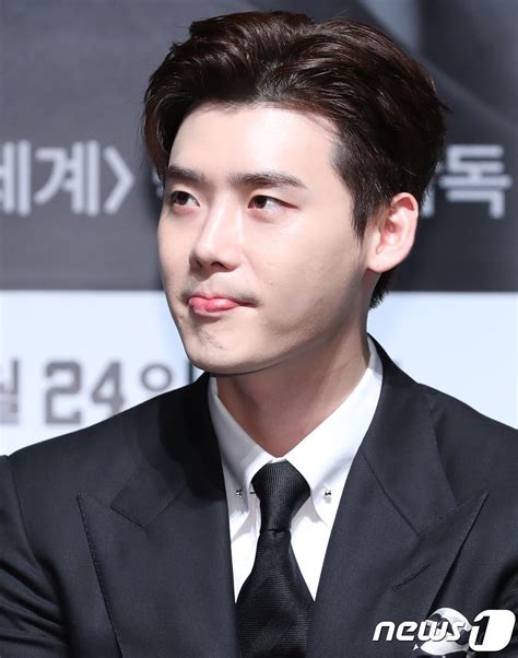 Ли сын джин / lee seung jin. Actor Lee Jong-suk Is Always Concerned About His ...