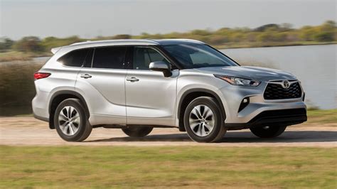2020 Toyota Highlander First Drive Review Battling Telluride And Palisade