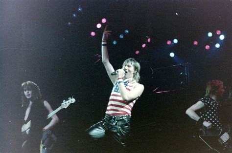 Pin By Sheryl On Je Union Jack 1983 1985 In 2020 Def Leppard Union