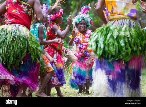 Traditional Attire Vanuatu Hi Res Stock Photography And Images Alamy