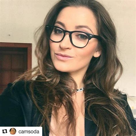 Pin By Ahmed El Sayed On Glasses Dani Denial Fav Celebs Sexy Girls