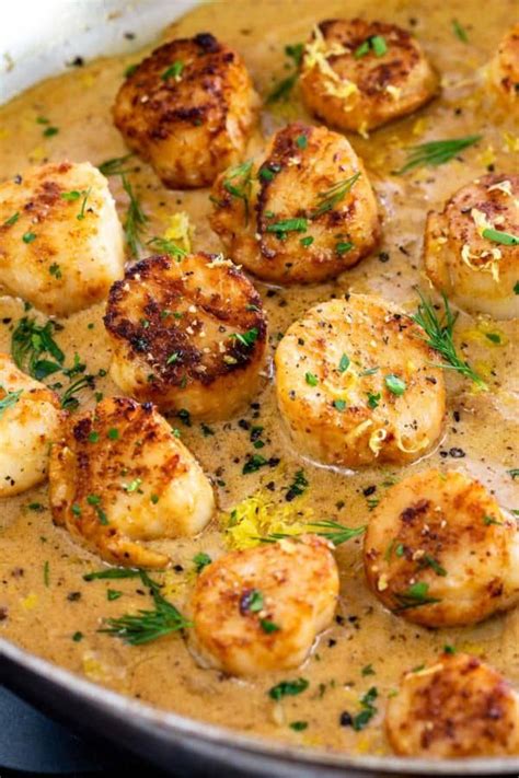 Pan Seared Scallops With A Garlic White Wine Sauce Artofit