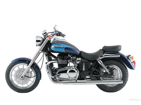 In 2007 triumph created the america, which is a twin 865.00 ccm (52,52 cubic inches) beautiful motorcycle that we will now get to know better by examining its characteristics in further detail. 2008 Triumph America - Moto.ZombDrive.COM